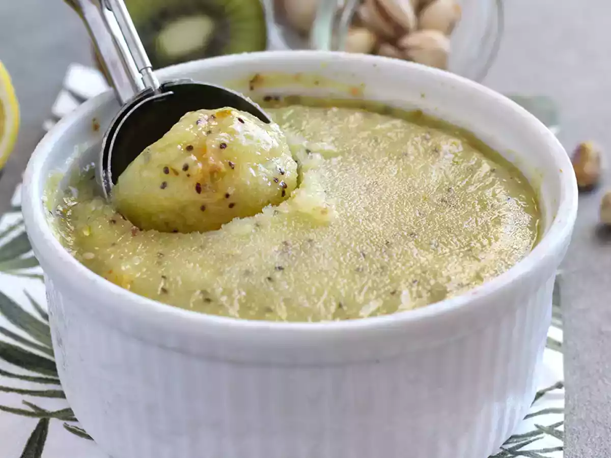 Lody z kiwi
