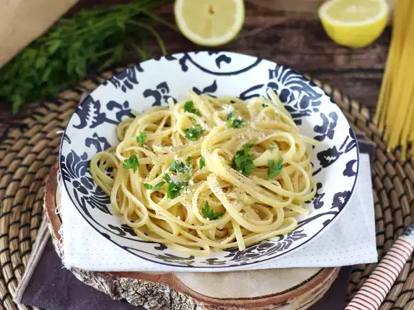 Przepis Makaron cytrynowy – pasta al limone (twoje nowe ulubione danie!)