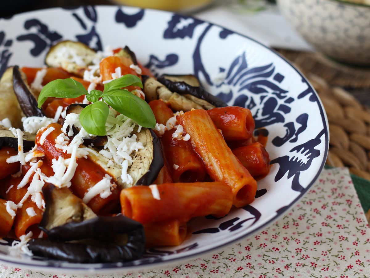 Makaron sycylijski z bakłażanem, łatwa i lekka wersja - Pasta alla Norma - zdjęcie 2