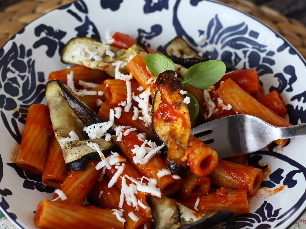 Makaron sycylijski z bakłażanem, łatwa i lekka wersja - Pasta alla Norma - zdjęcie 4