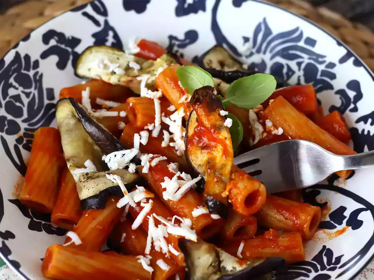 Makaron sycylijski z bakłażanem, łatwa i lekka wersja - Pasta alla Norma - zdjęcie 4