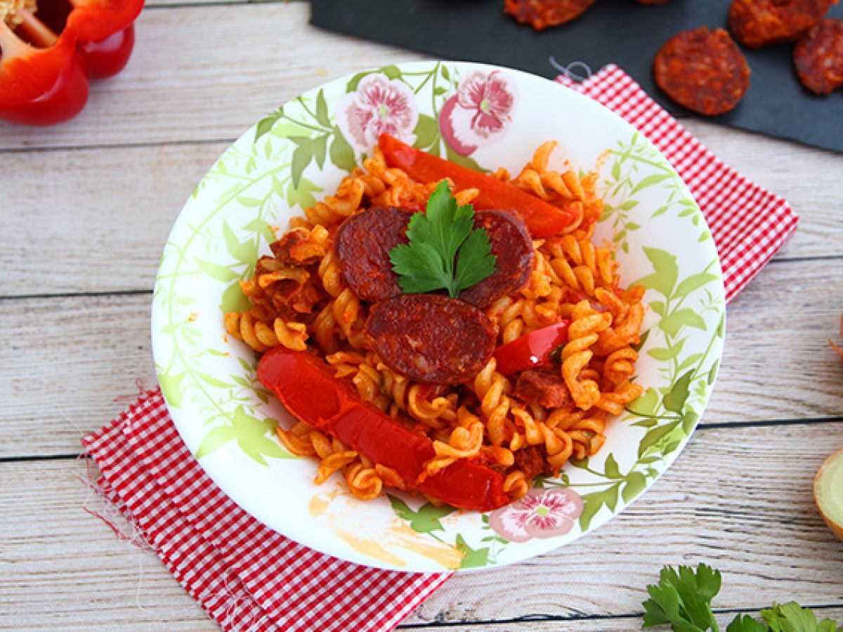 Makaron z chorizo