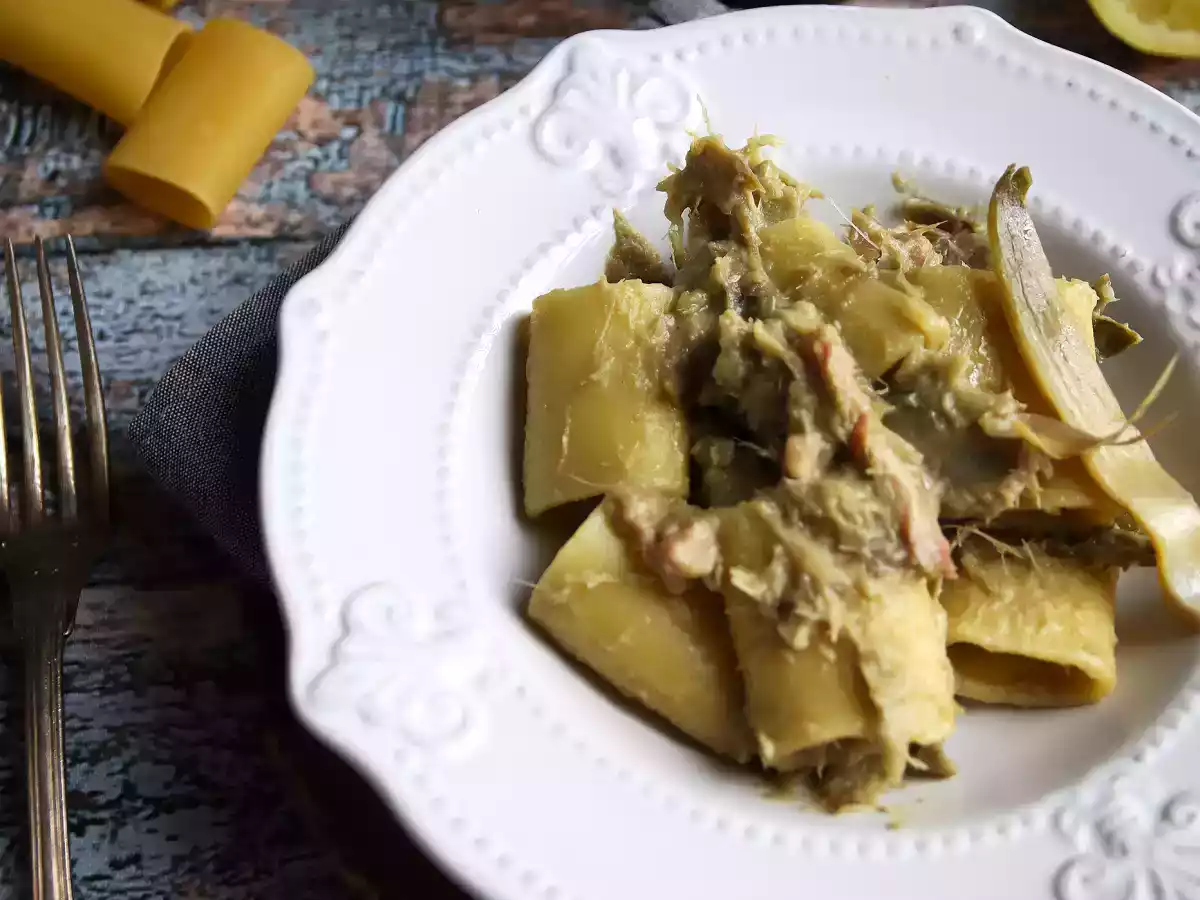Makaron z karczochami i boczkiem - smaczne i łatwe w przygotowaniu pierwsze danie - zdjęcie 2