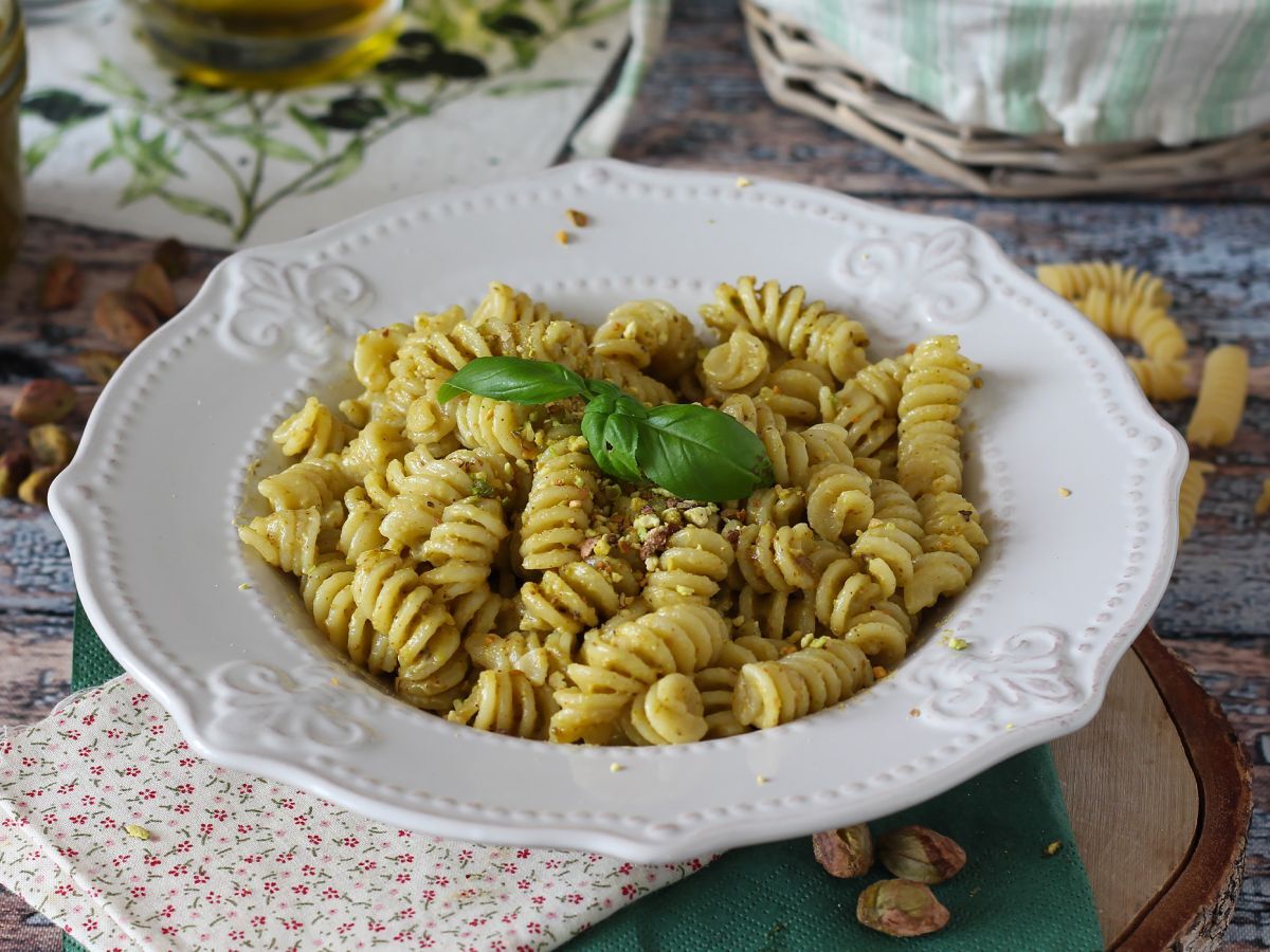 Makaron z pesto pistacjowym - smaczny i łatwy przepis do przygotowania
