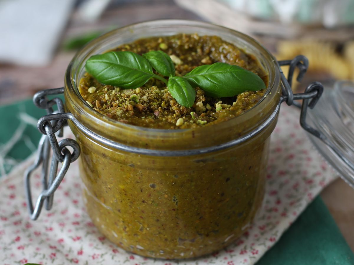 Makaron z pesto pistacjowym - smaczny i łatwy przepis do przygotowania - zdjęcie 4
