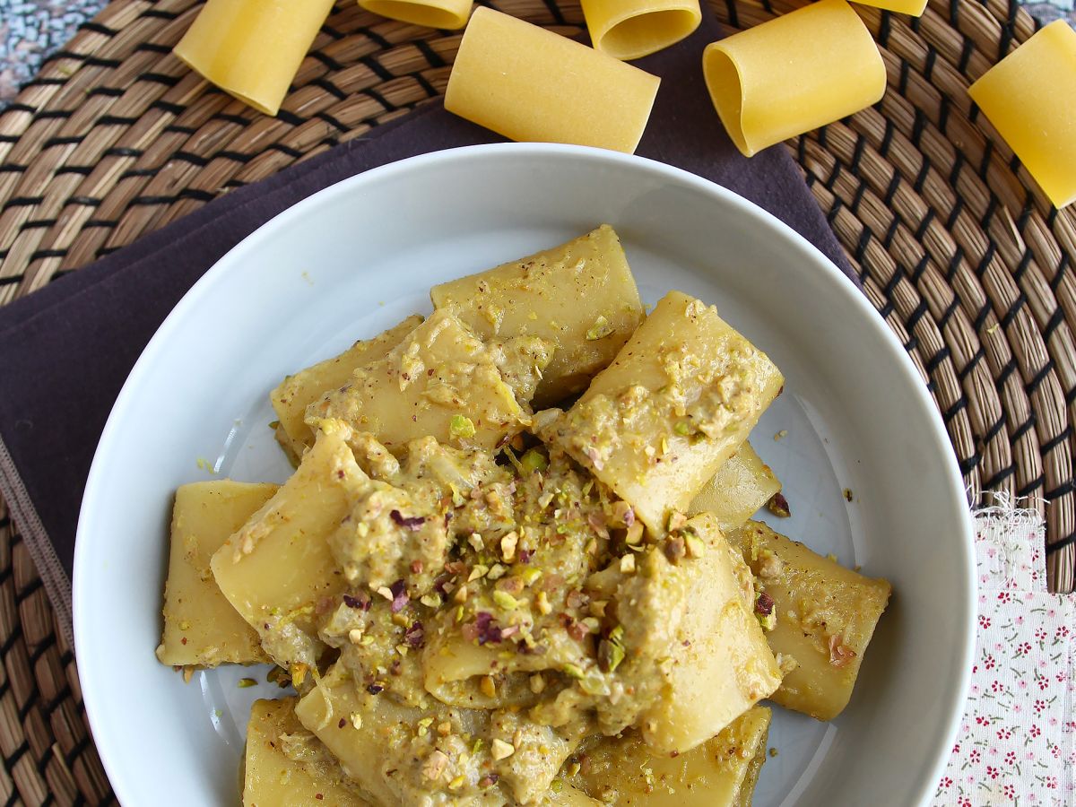 Makaron z tuńczykiem, pistacjami i cytryną - zdjęcie 3