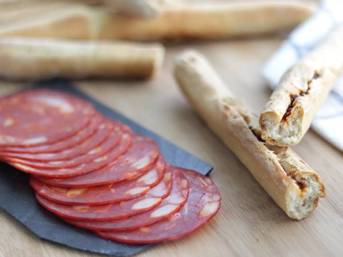 Małe bagietki z chorizo - zdjęcie 2