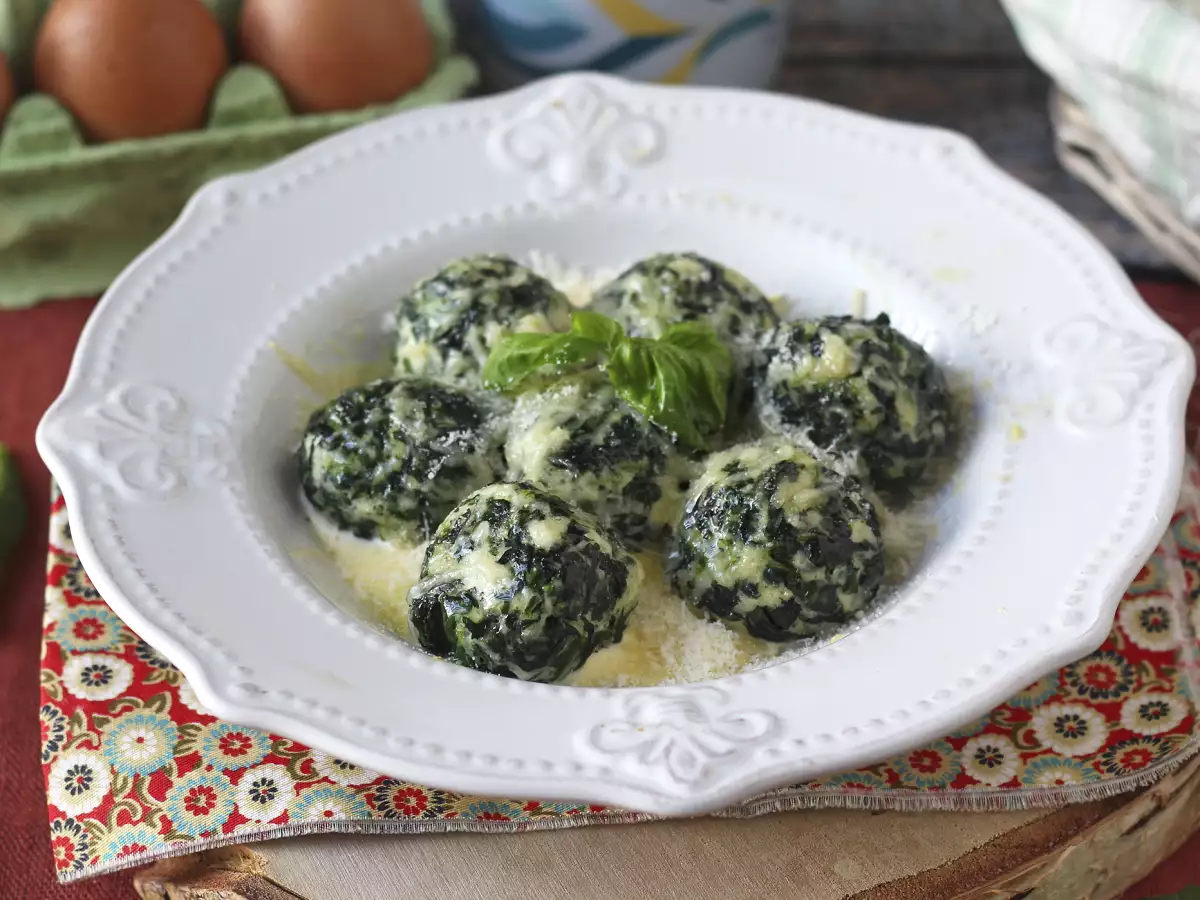 Malfatti ze szpinakiem i ricottą – łatwy przepis na domowy makaron bez zagniatania - zdjęcie 2