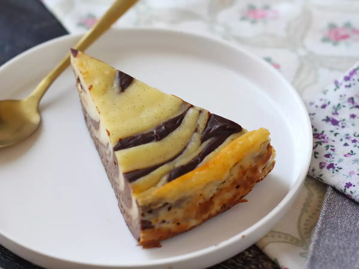 Marmurkowy flan bez spodu – wyjątkowo łatwy deser z efektem wow - zdjęcie 5