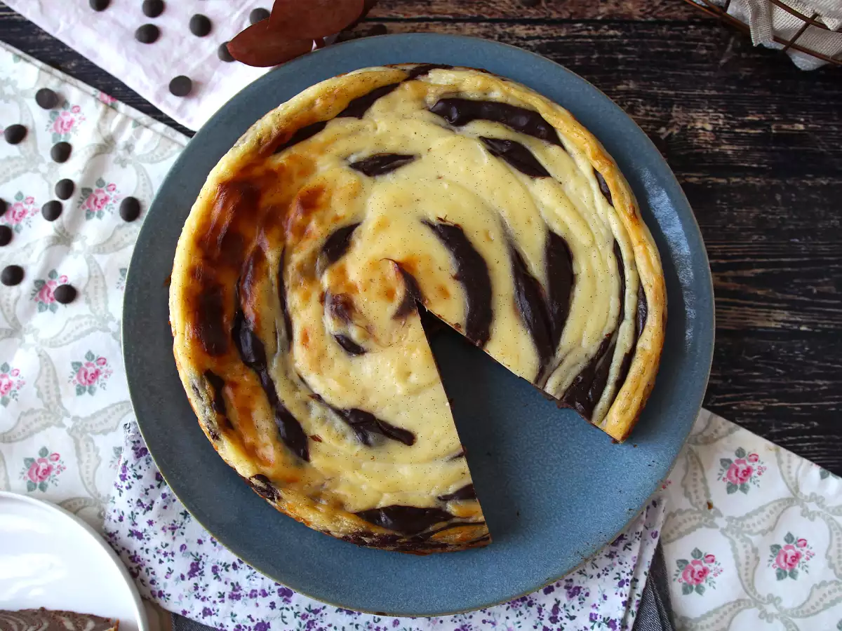 Marmurkowy flan bez spodu – wyjątkowo łatwy deser z efektem wow - zdjęcie 6