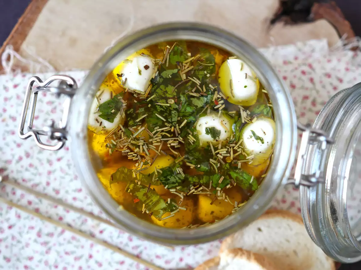 Marynowane kulki mozzarelli na aperitif lub do sałatki! - zdjęcie 2