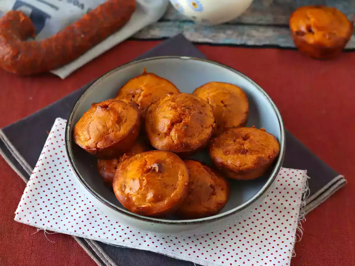 Miękkie i pikantne babeczki z chorizo - zdjęcie 2