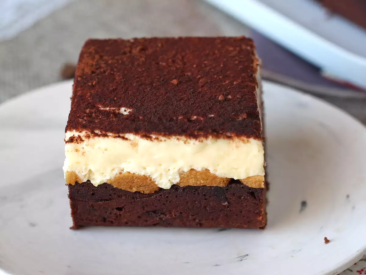 Miłośnicy brownie i tiramisu, mamy dla was idealne ciasto! - zdjęcie 9