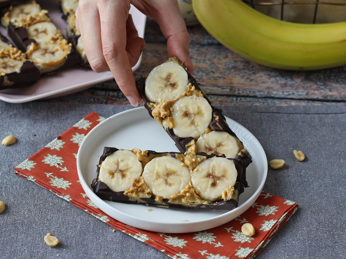 Mini batoniki z bananami, masłem orzechowym i czekoladą, bardzo smaczne, bez dodatku cukru. - zdjęcie 4