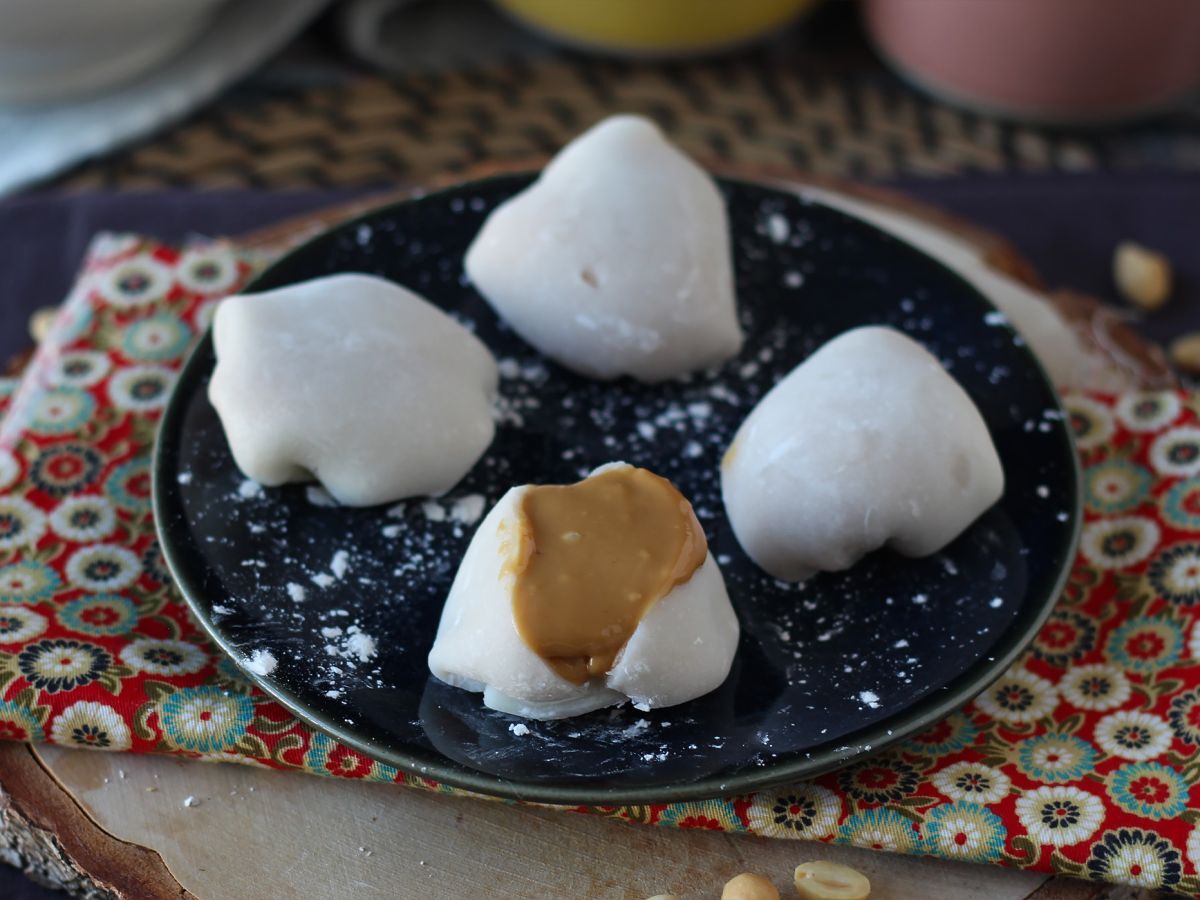 Mochi z masłem orzechowym
