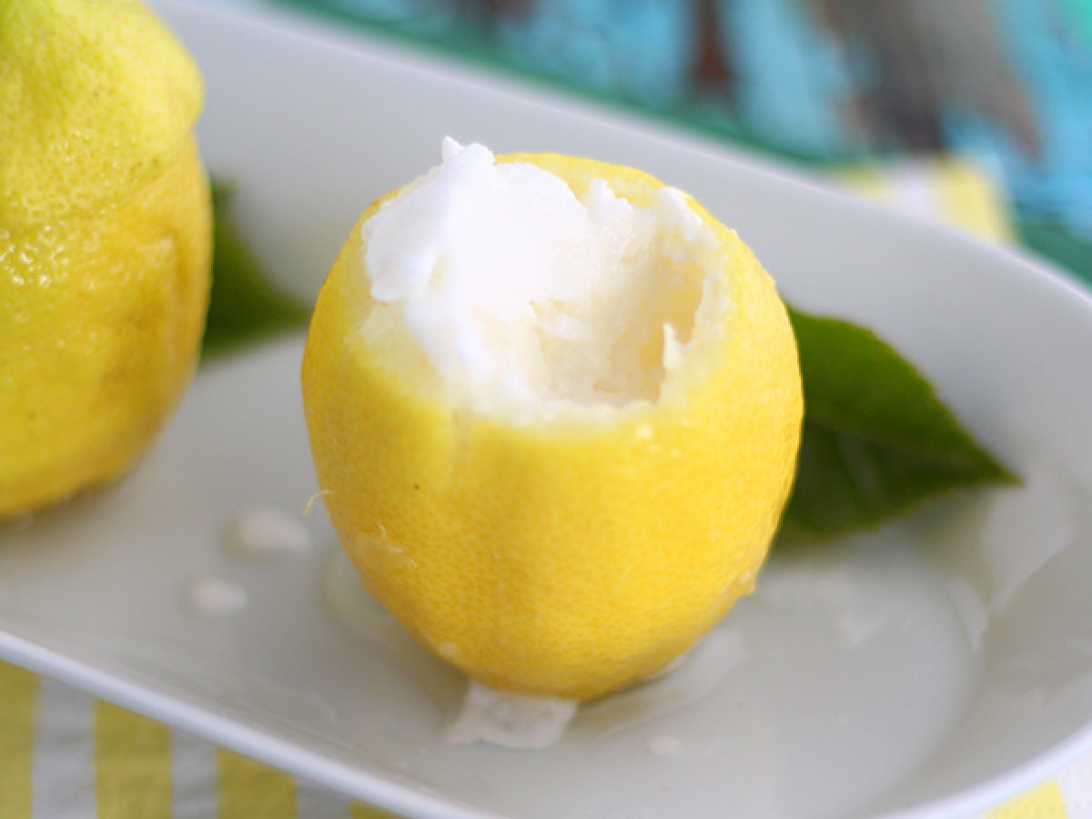 Mrożona cytryna, orzeźwiający sorbet - zdjęcie 3
