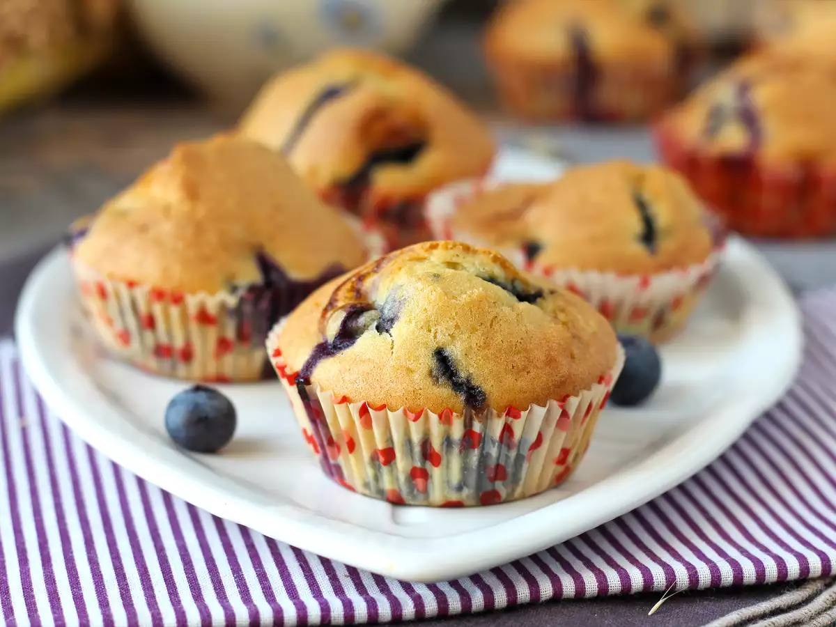 Muffinki z jagodami – miniaturowa wersja pirenejskiego ciasta! - zdjęcie 3