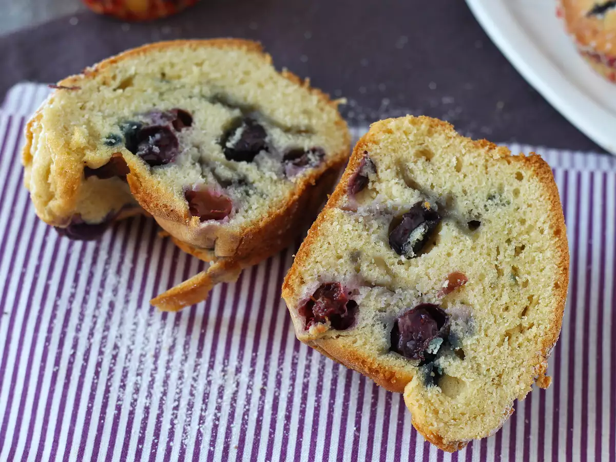 Muffinki z jagodami – miniaturowa wersja pirenejskiego ciasta! - zdjęcie 12