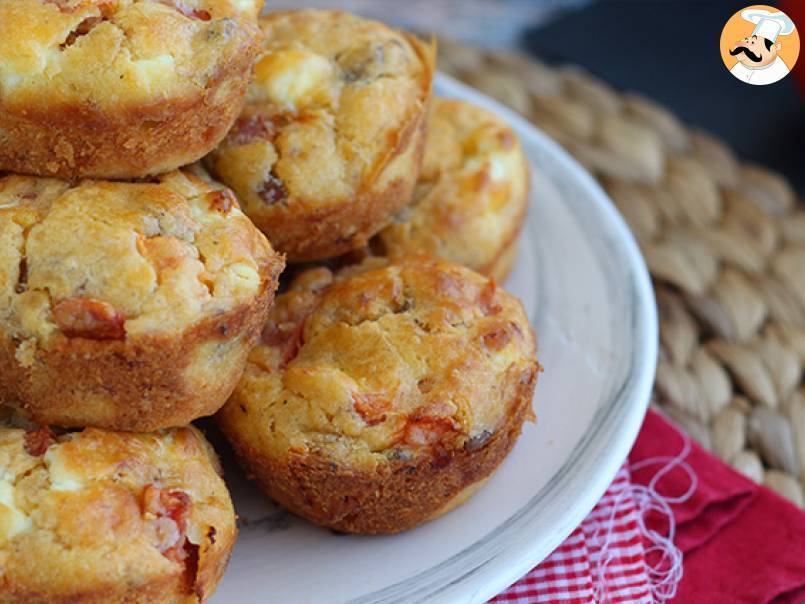 Muffiny z tuńczykiem, pomidorami i fetą - zdjęcie 4