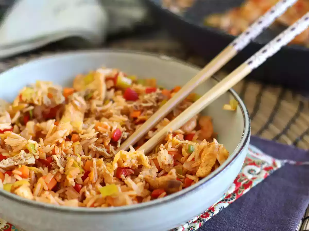 Nasi goreng, indonezyjskie danie z ryżu - zdjęcie 5