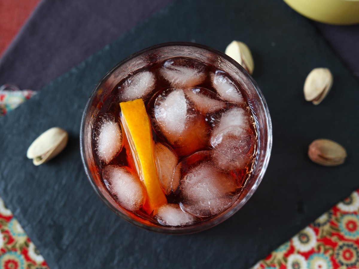 Negroni: przepis z odpowiednimi dawkami do przygotowania w domu - zdjęcie 3