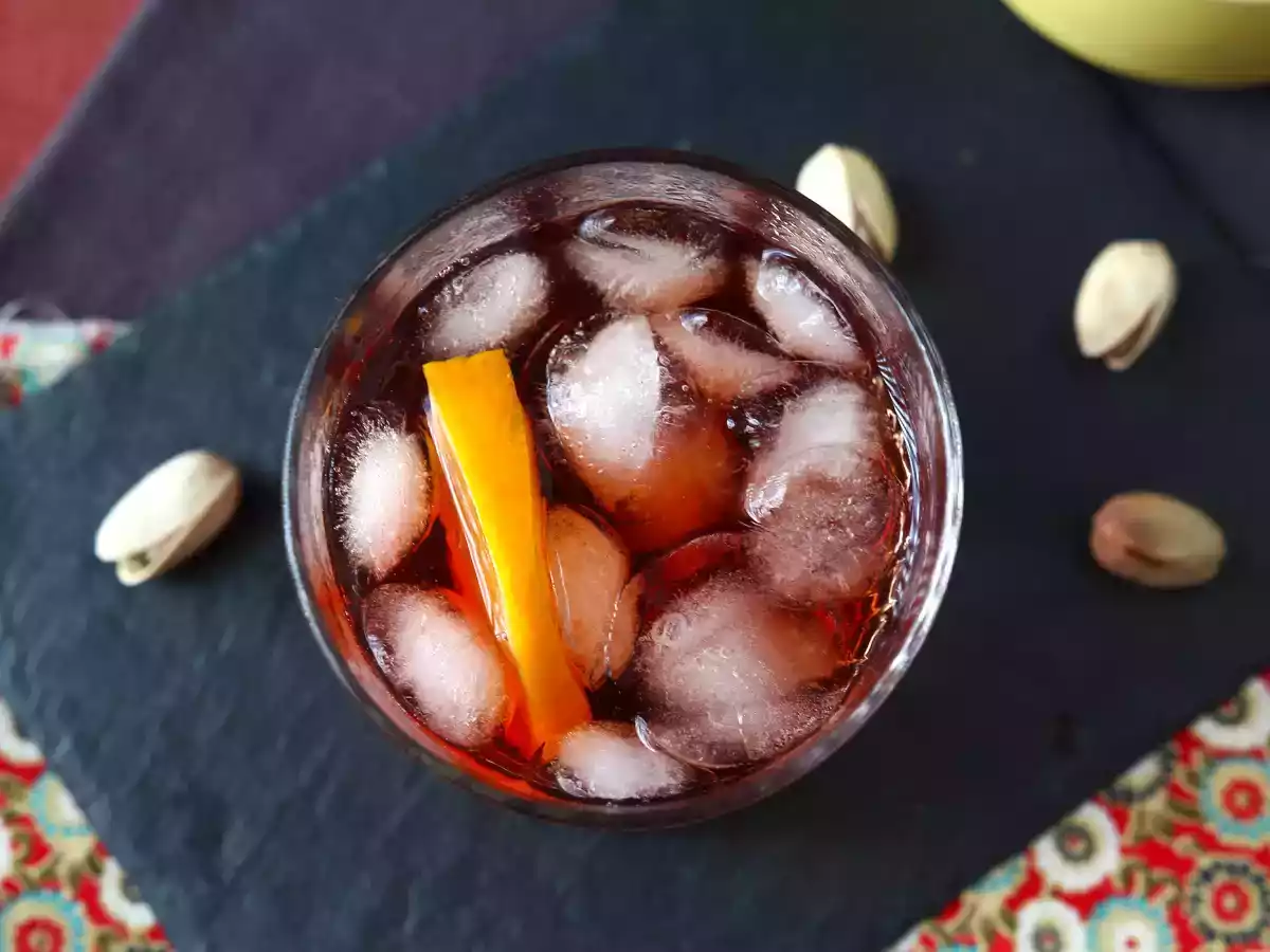Negroni: przepis z odpowiednimi dawkami do przygotowania w domu - zdjęcie 3
