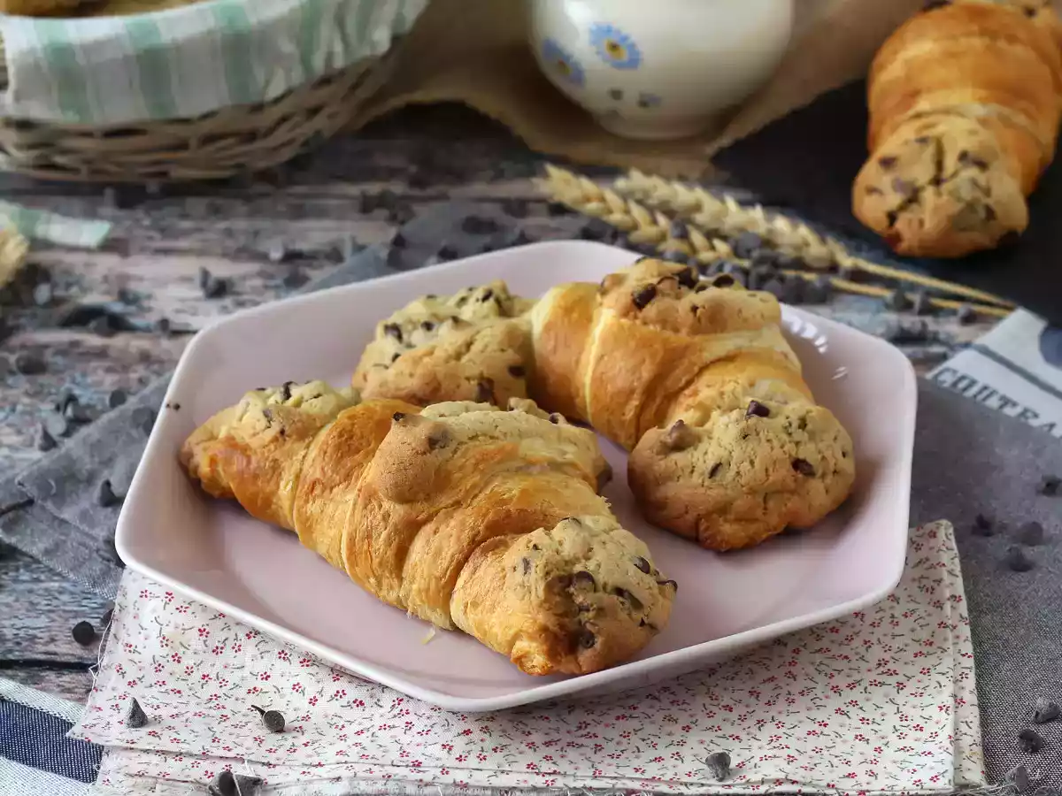 Niezwykle smaczne, superłatwe crookies. Idealne połączenie croissanta i ciasteczka!