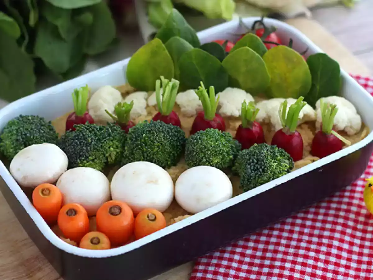 Ogródek warzywny na aperitif (hummus i młode warzywa) - zdjęcie 4