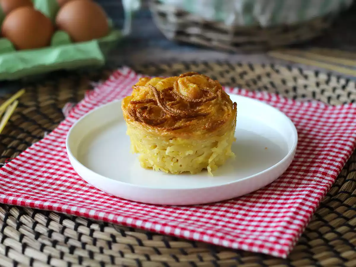 Omlet z makaronem w frytkownicy powietrznej - zdjęcie 2