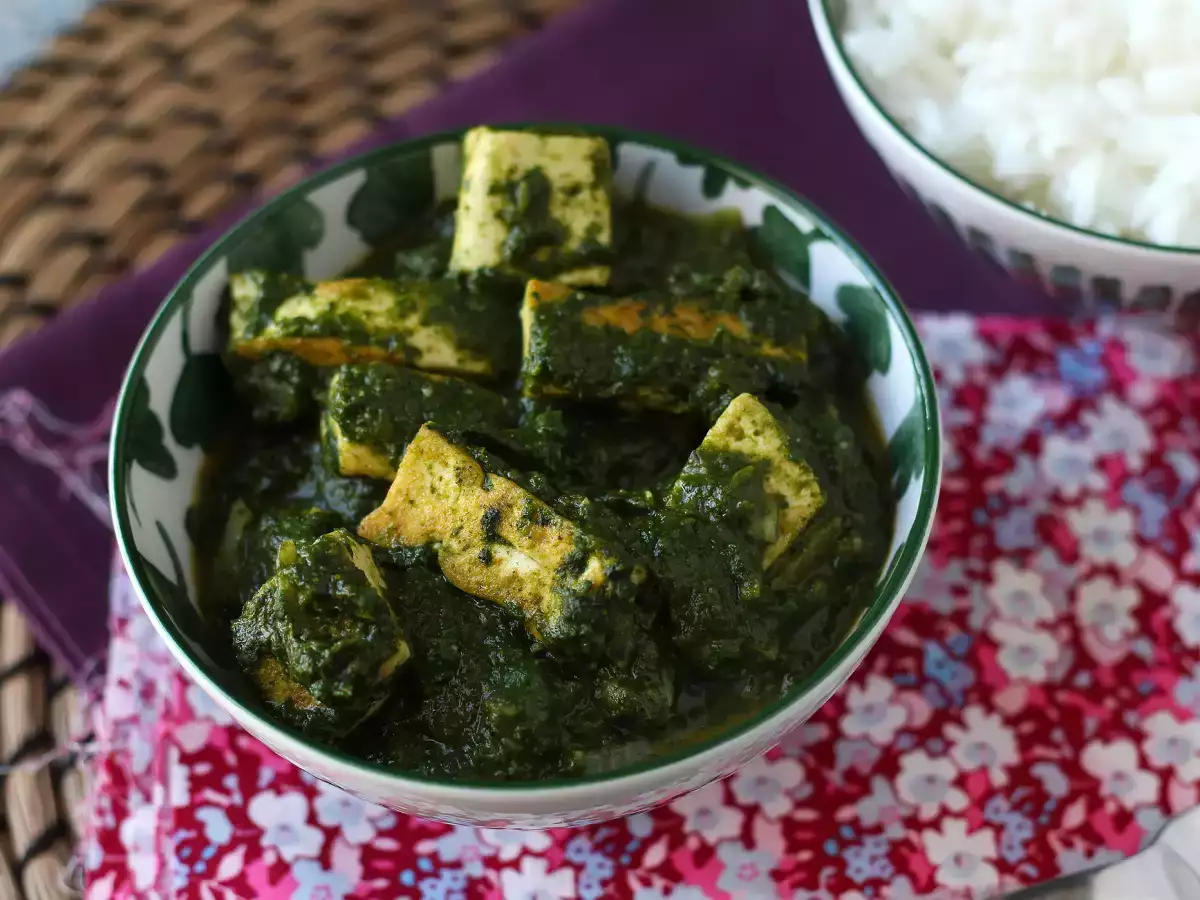 Palak tofu: indyjskie curry ze szpinakiem i tofu - zdjęcie 4
