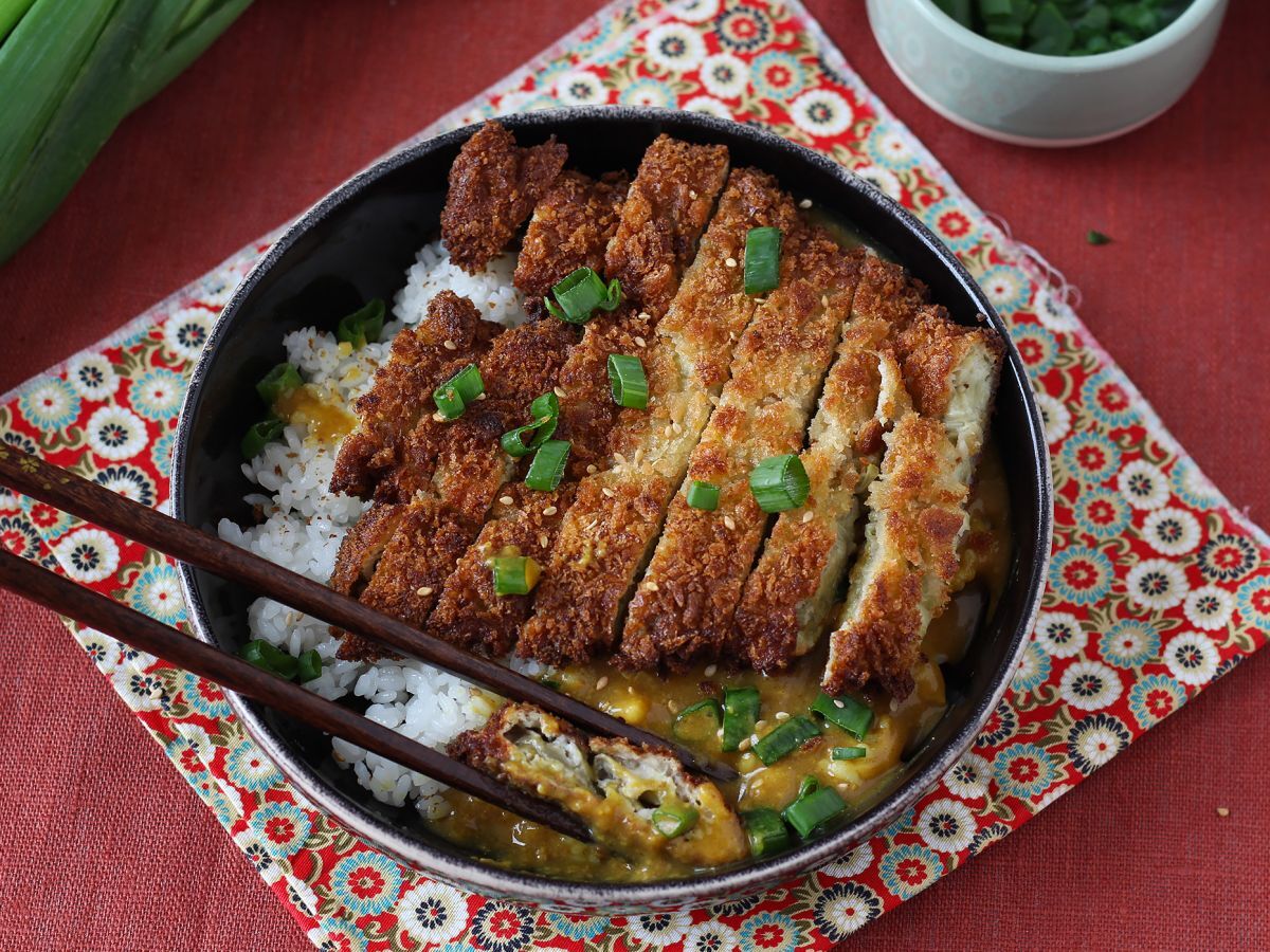 Panierowany bakłażan z bułką tartą panko w stylu japońskiego curry katsu, ale wegetariański - zdjęcie 7