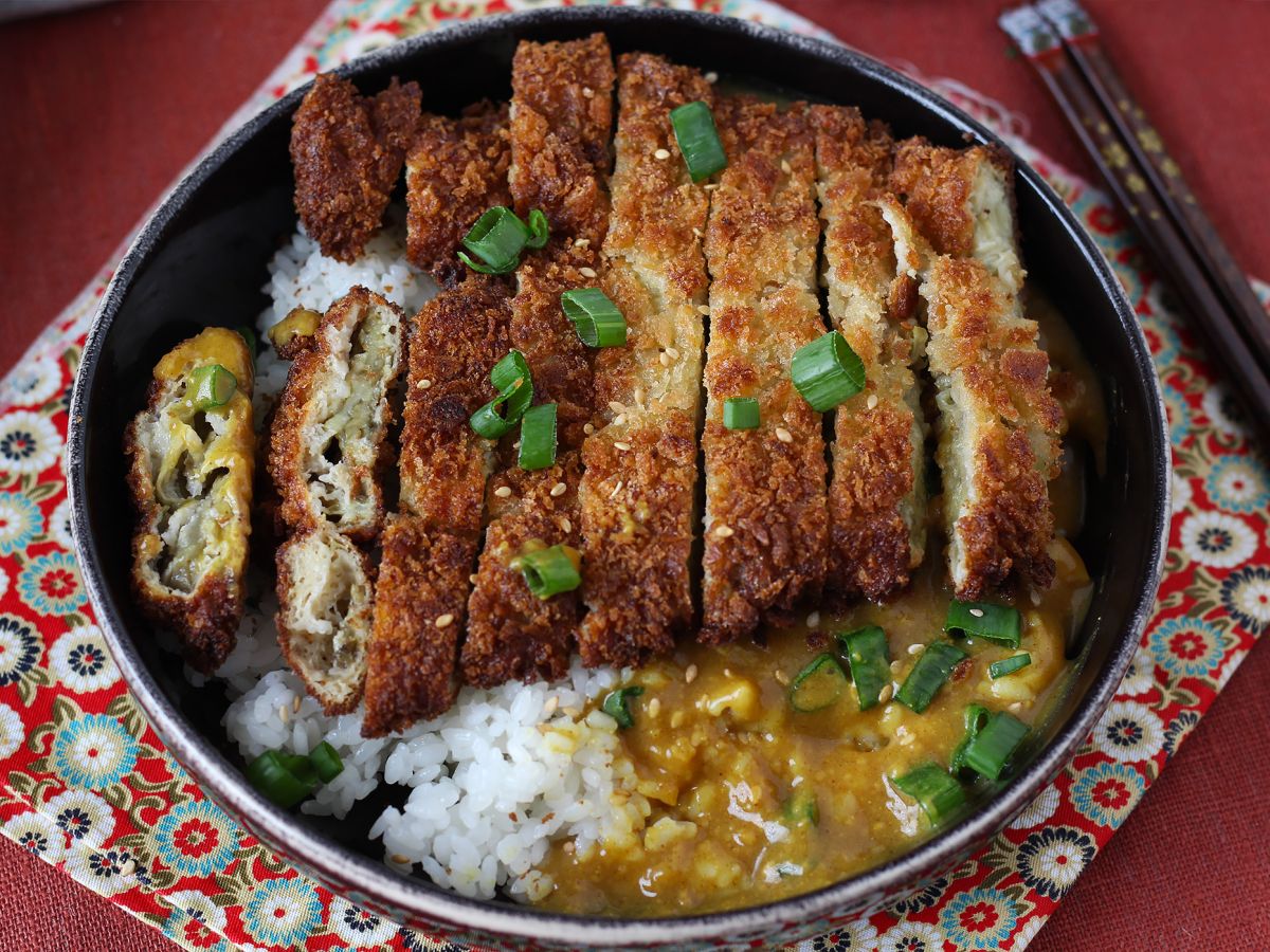 Panierowany bakłażan z bułką tartą panko w stylu japońskiego curry katsu, ale wegetariański - zdjęcie 8