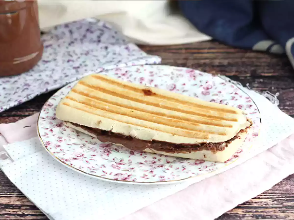 Panini z kremem czekoladowym - zdjęcie 2