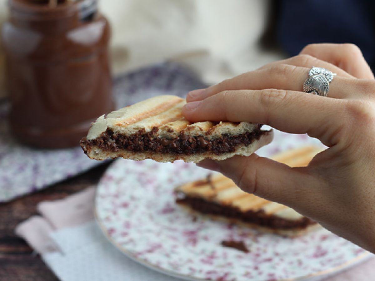Panini z kremem czekoladowym - zdjęcie 3