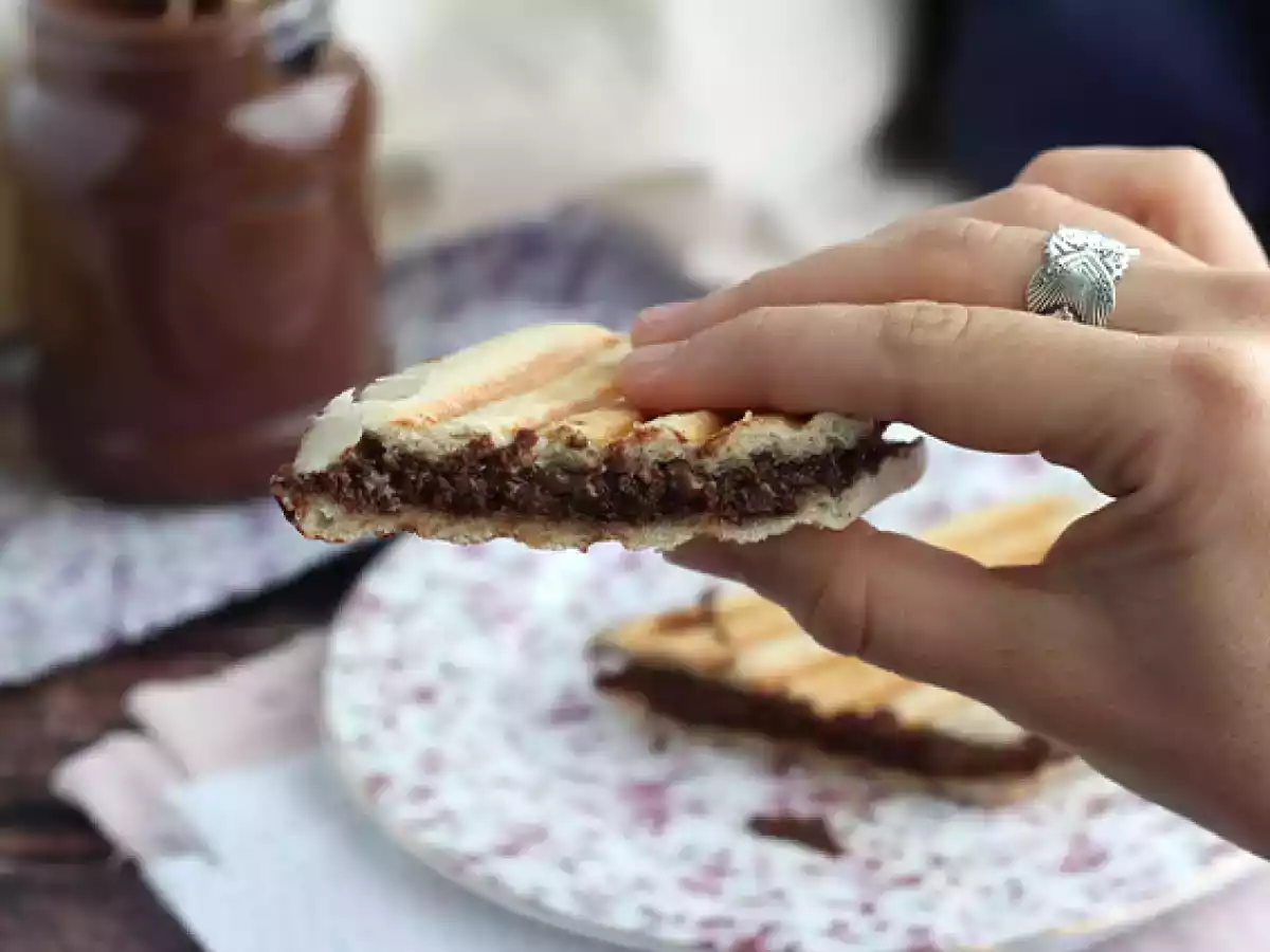 Panini z kremem czekoladowym - zdjęcie 3
