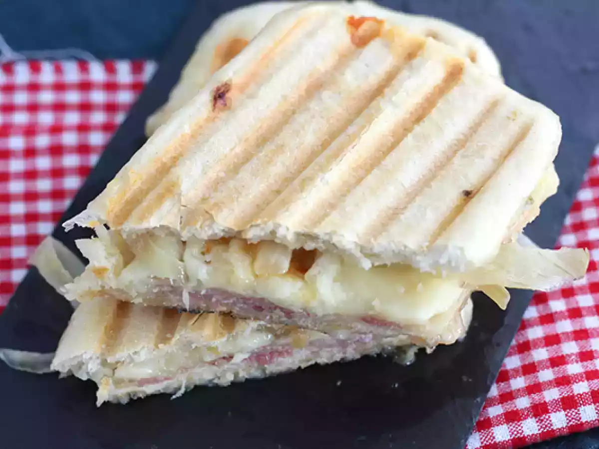 Panini z raclette