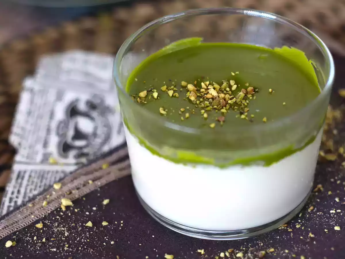 Panna cotta pistacjowa - łatwy przepis, który wszyscy uwielbiają! - zdjęcie 2