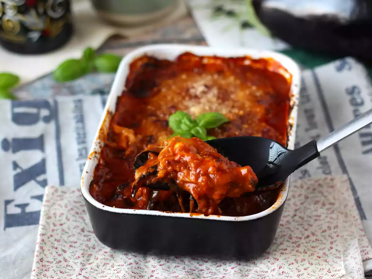 Parmigiana z bakłażana - tradycyjny przepis wyjaśniony krok po kroku!