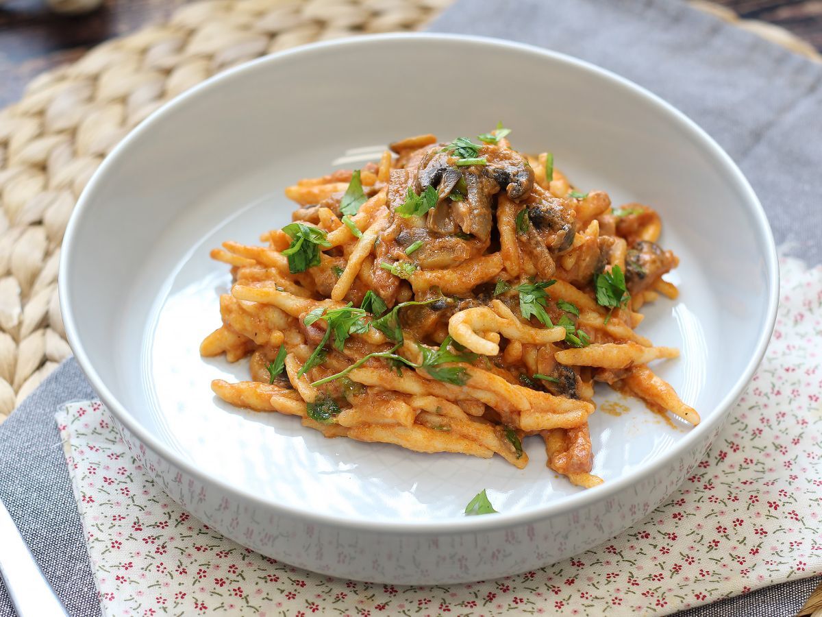 Pasta alla boscaiola - idealne pierwsze danie na jesień i zimę