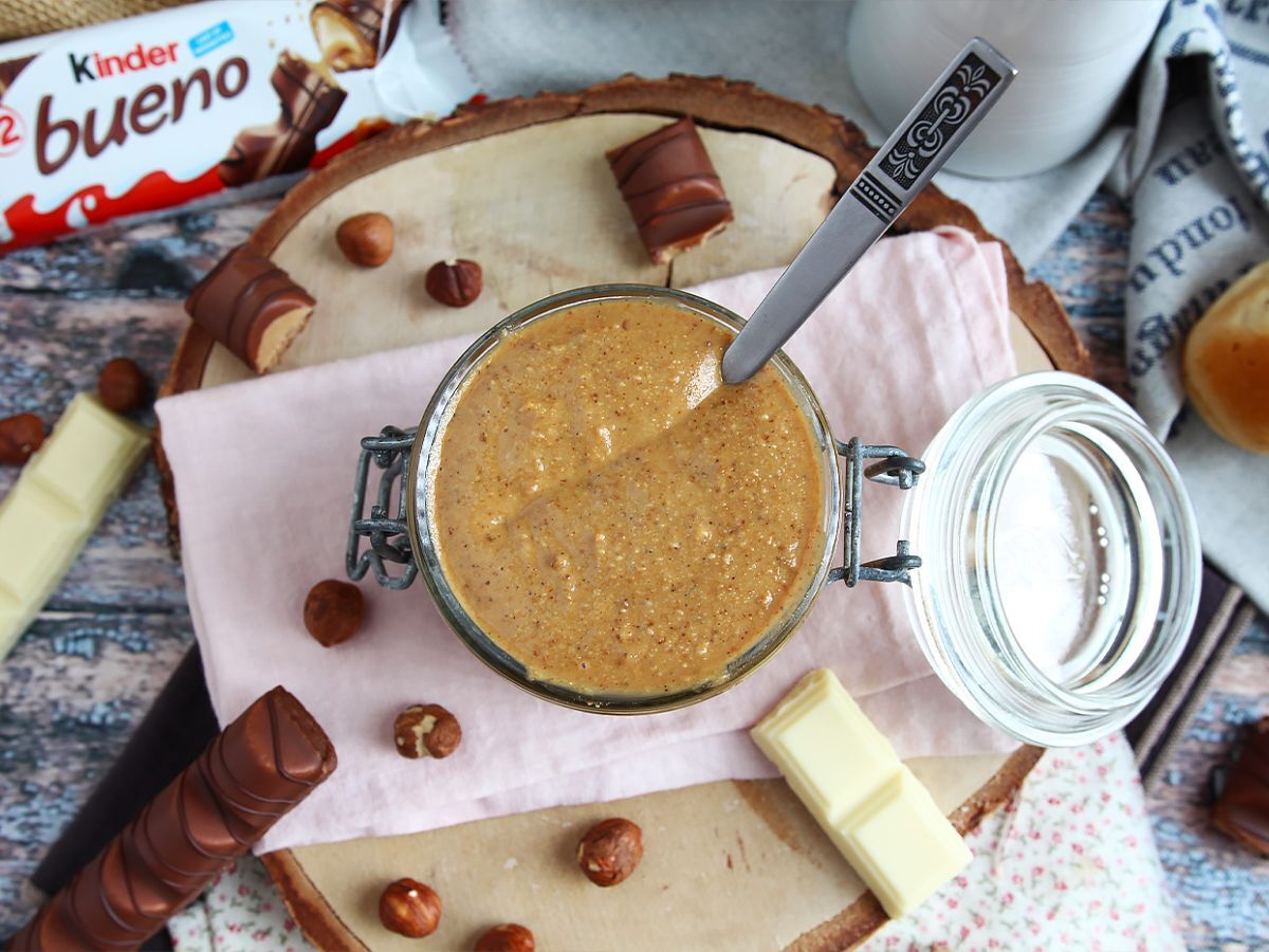 Pasta do smarowania o smaku Kinder Bueno - tylko 2 składniki - zdjęcie 3