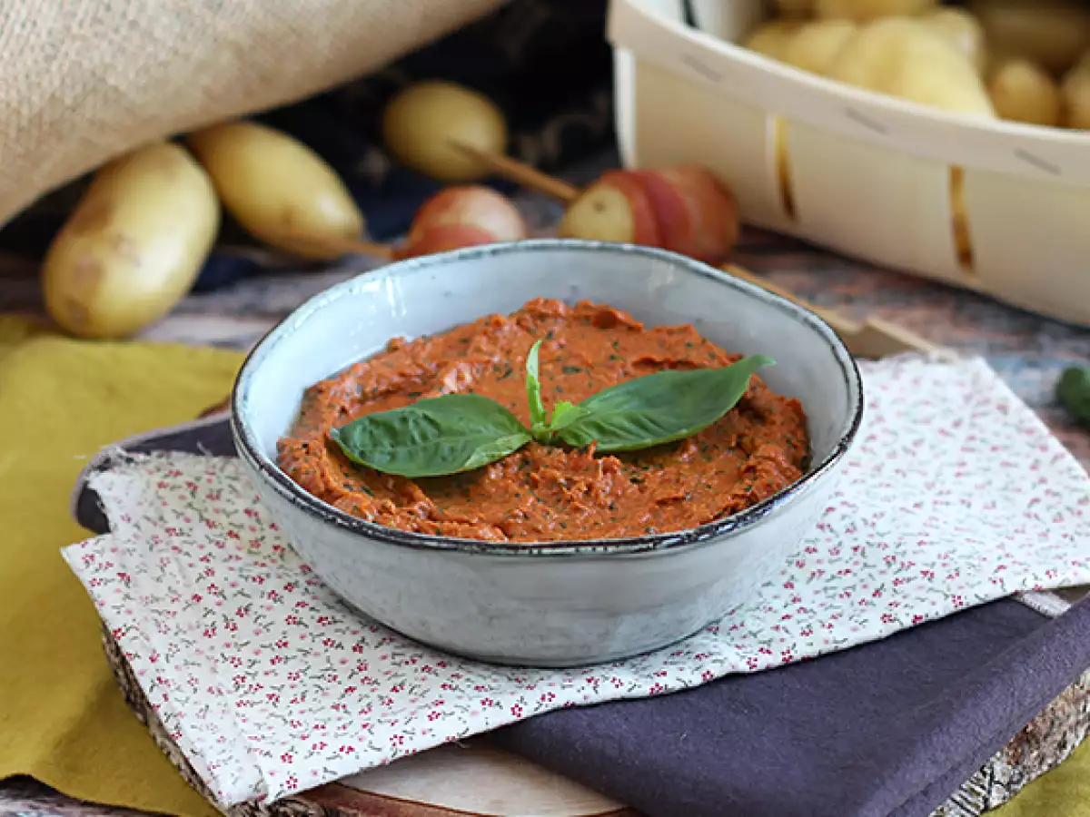Pasta z konfitowanych pomidorów i bazylii - zdjęcie 3
