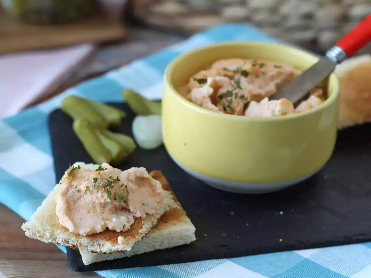 Pasta z surimi: przepis na błyskawiczną przekąskę - zdjęcie 2