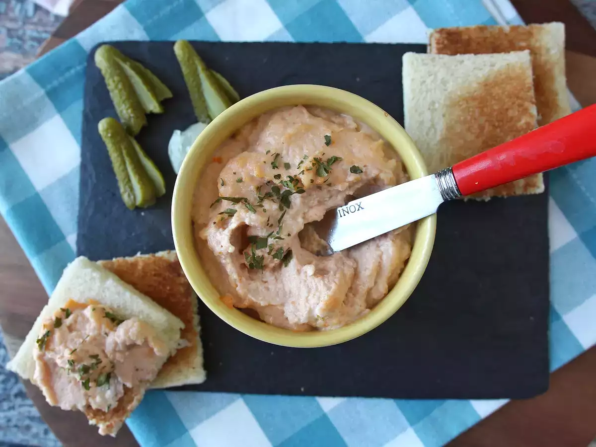 Pasta z surimi: przepis na błyskawiczną przekąskę - zdjęcie 7