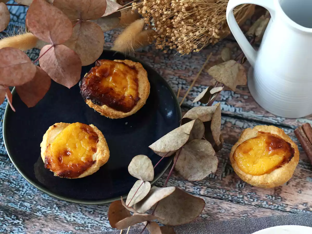 Pastéis de nata we frytkownicy powietrznej. Szybki i łatwy przepis na tradycyjne portugalskie słodycze. - zdjęcie 6
