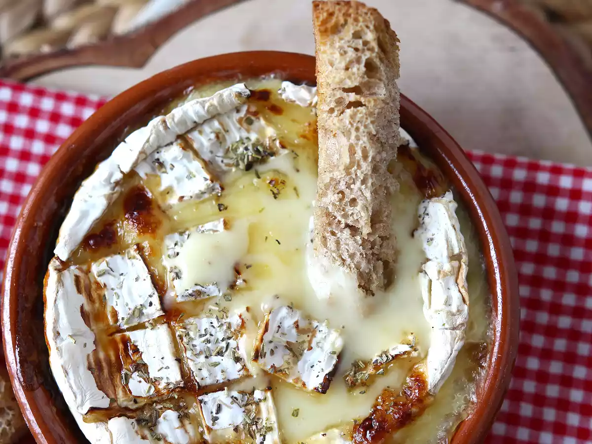 Pieczony ser camembert w frytkownicy powietrznej! - zdjęcie 5