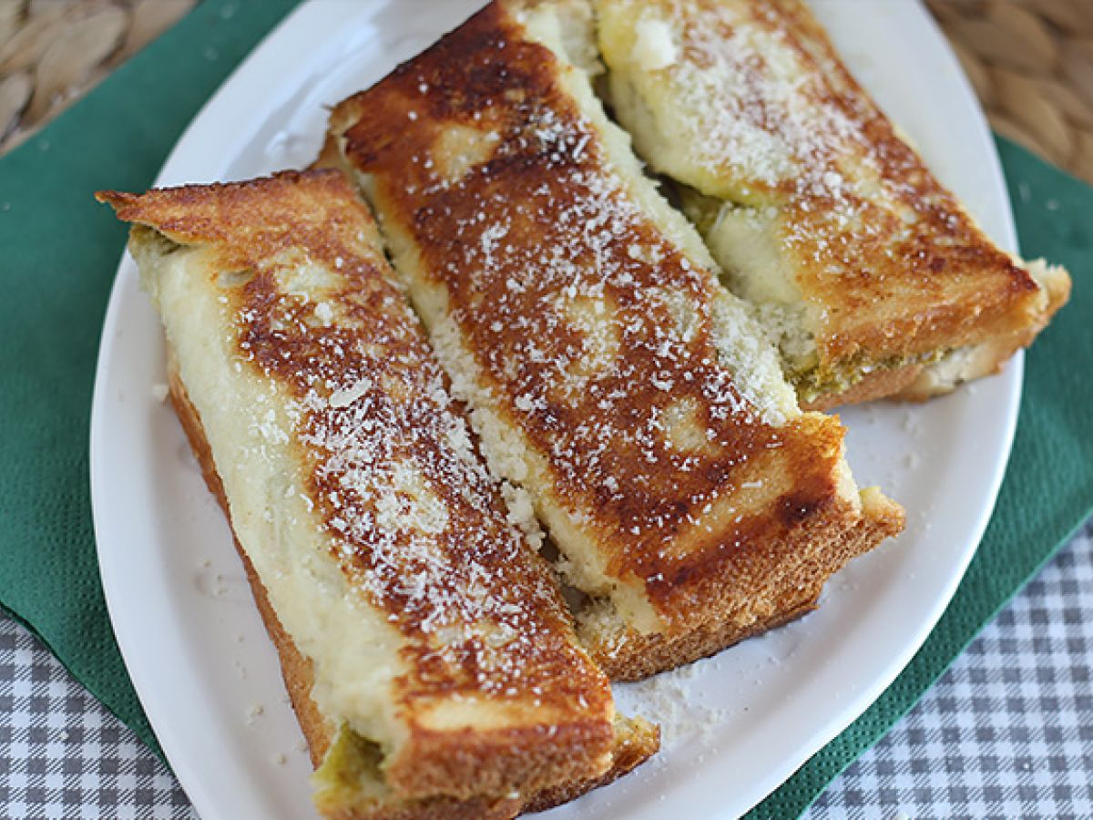 Pikantne tosty francuskie z pesto - zdjęcie 5