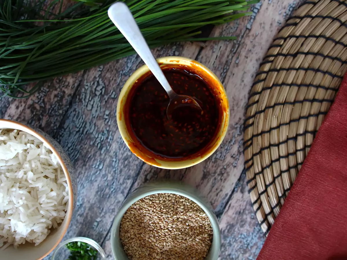 Pikantny koreański sos gochujang do bibimbapu - zdjęcie 5