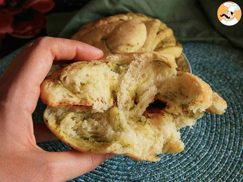 Plecione bułki z zielonym pesto - zdjęcie 2