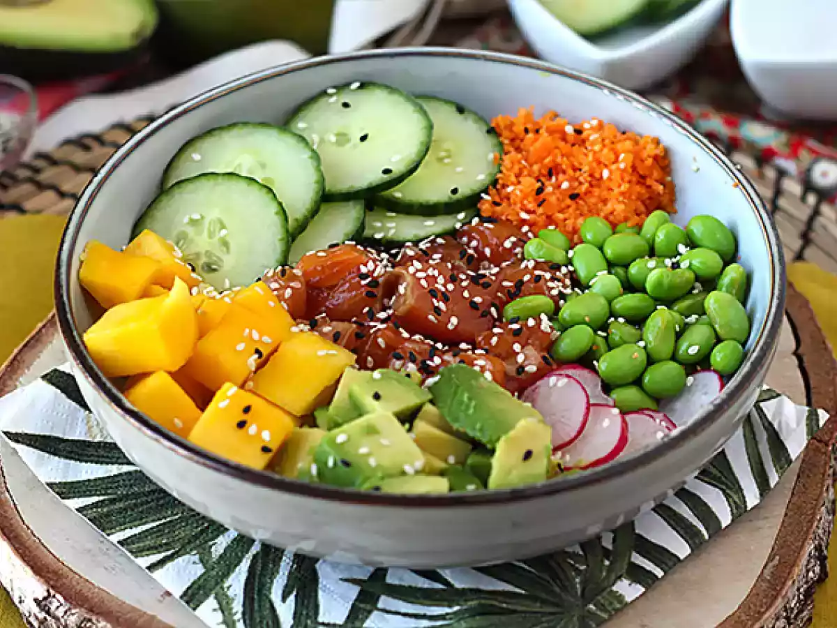 Poké bowl z łososiem - zdjęcie 5