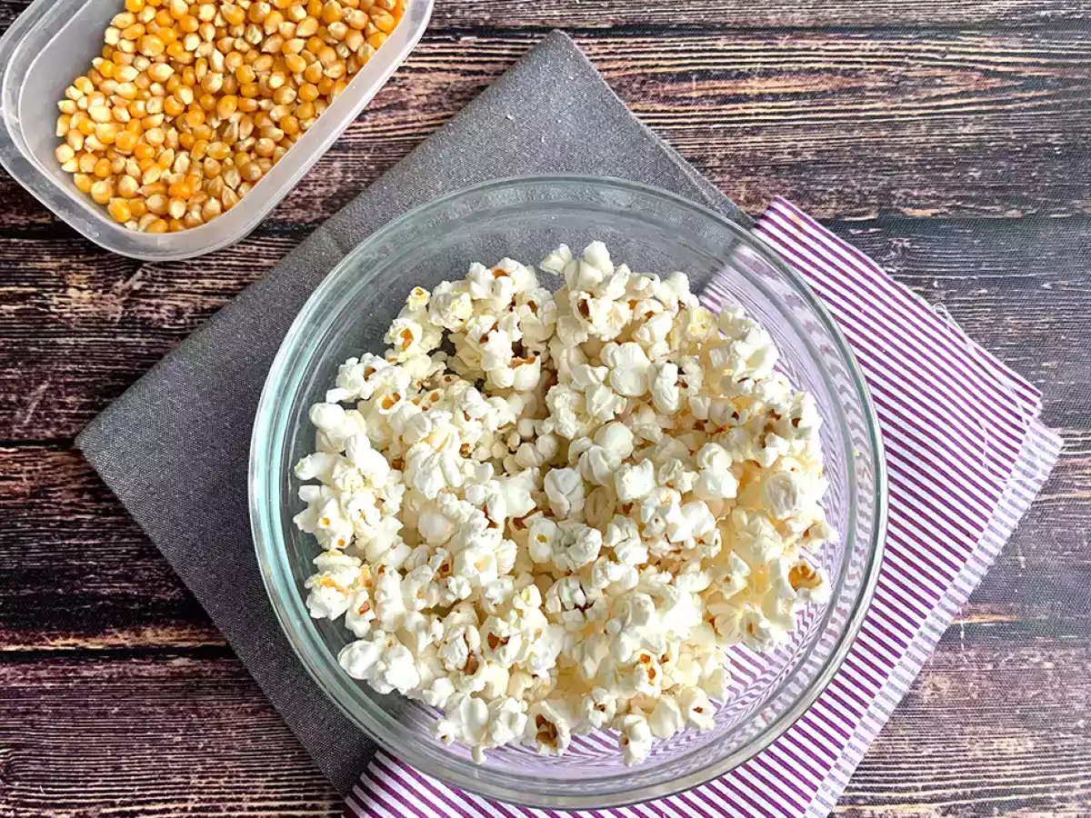 Popcorn bez oleju przygotowany w mikrofalówce - zdjęcie 2